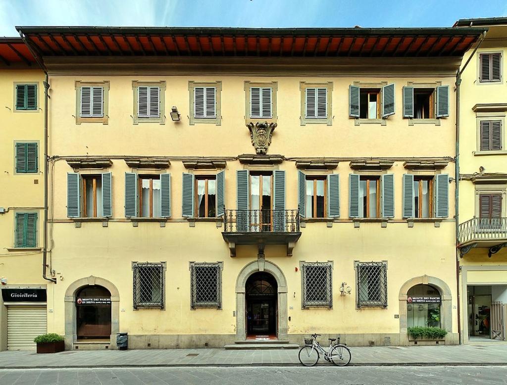 Palazzo Mari Suite & Rooms B&B Montevarchi Exterior photo